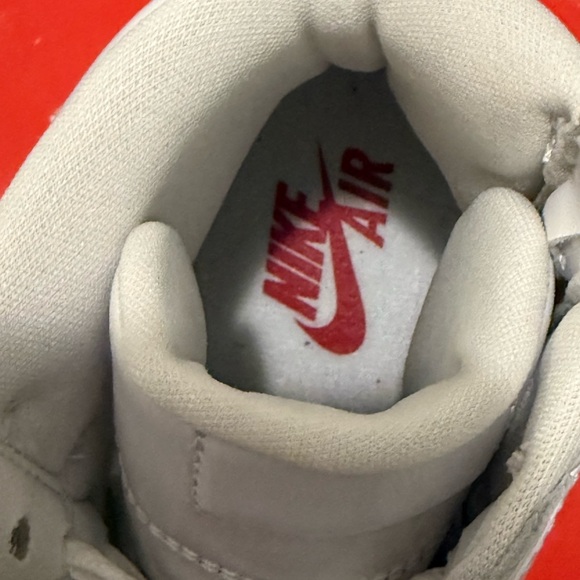 Nike White Leather High-Tops - Picture 5 of 5